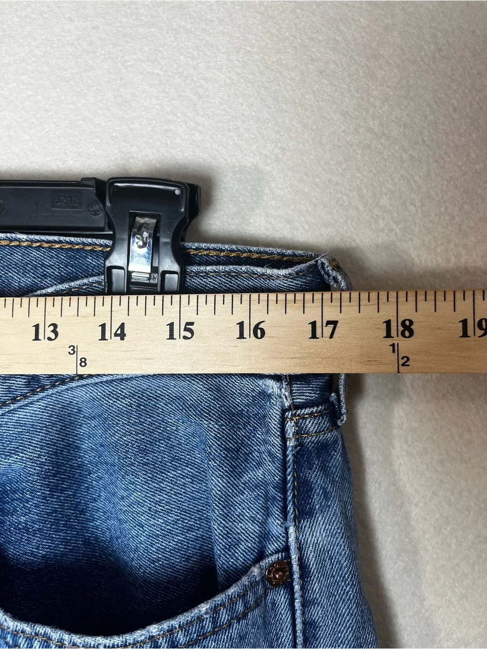 Signature by Levi Strauss Men's Regular Fit Jeans in Blue Denim